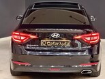 Hyundai Sonata-12