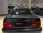Mercedes E 200-9