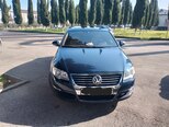 Volkswagen Passat-1