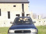 Toyota Hilux Surf-1