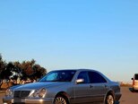 Mercedes E 270-8