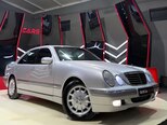 Mercedes E 240-1