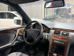 Mercedes E 240-25