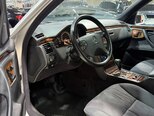 Mercedes E 240-17