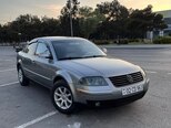 Volkswagen Passat-1