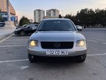 Volkswagen Passat-4