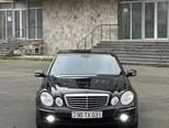 Mercedes E 270-1