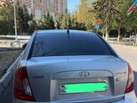 Hyundai Accent-8