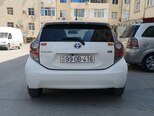 Toyota Prius C-2