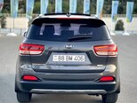 Kia Sorento-9