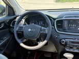 Kia Sorento-12
