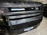 Land Rover Defender-25
