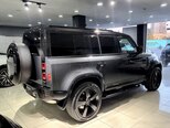 Land Rover Defender-13