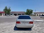 Mercedes E 240-3