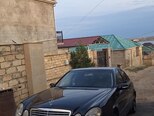 Mercedes E 280-1