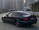 Mercedes E 280-8