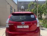 Toyota Prius V-2