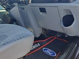 Ford Transit-9