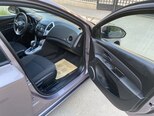 Chevrolet Cruze-13