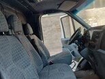 Ford Transit-12