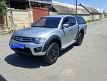 Mitsubishi L200-2