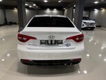 Hyundai Sonata-4