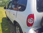 Chevrolet Niva-4