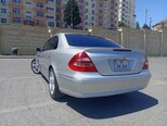 Mercedes E 240-13