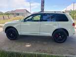 Volkswagen Touareg-2