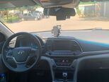 Hyundai Elantra-10
