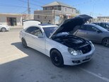 Mercedes E 220-17