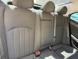 Mercedes E 220-11