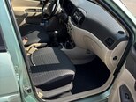 Hyundai Accent-10
