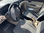 Hyundai Accent-11