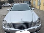 Mercedes E 220-1
