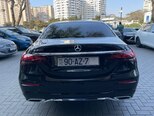 Mercedes E 200-11