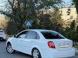 Daewoo Gentra-13