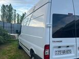 Ford Transit-12