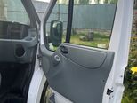 Ford Transit-9