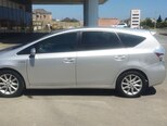 Toyota Prius V-2