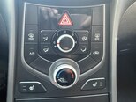 Hyundai Elantra-12