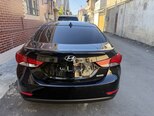 Hyundai Elantra-4