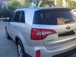 Kia Sorento-4