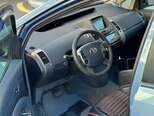 Toyota Prius-11