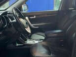 Kia Sorento-18