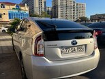 Toyota Prius-4