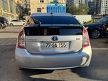 Toyota Prius-3