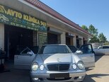 Mercedes E 270-1