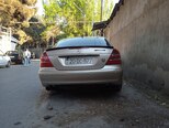 Mercedes E 240-4