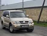 Mitsubishi Pajero-1
